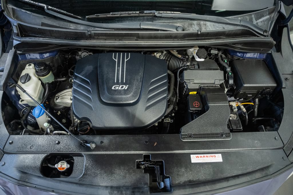 Used 2018 Kia Sedona LX FWD image 15