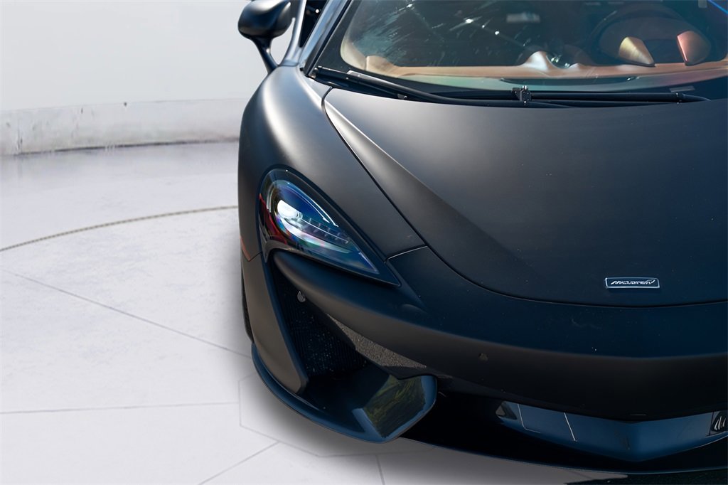 Used 2017 McLaren 570S image 22