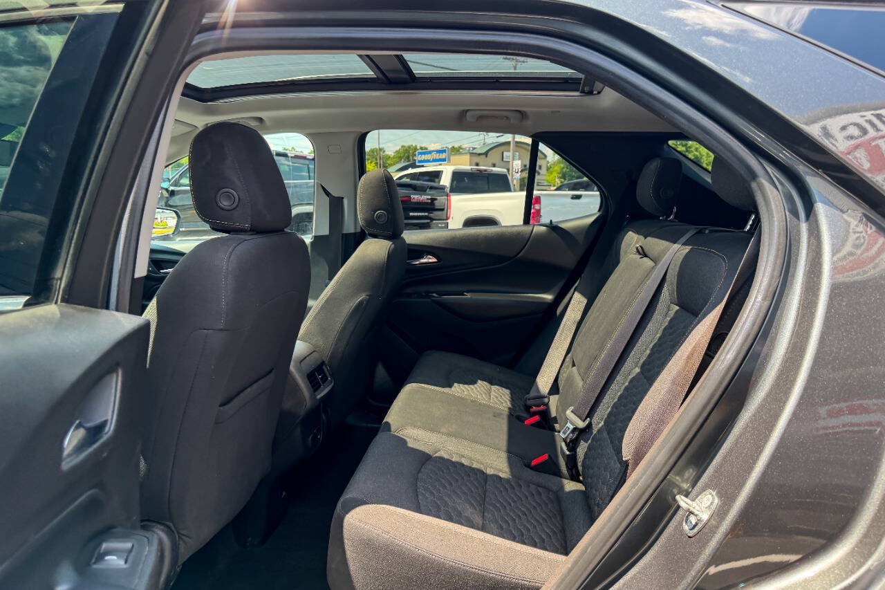 Used 2018 Chevrolet Equinox LT w/ Sun & Infotainment Package AWD/4WD image 20