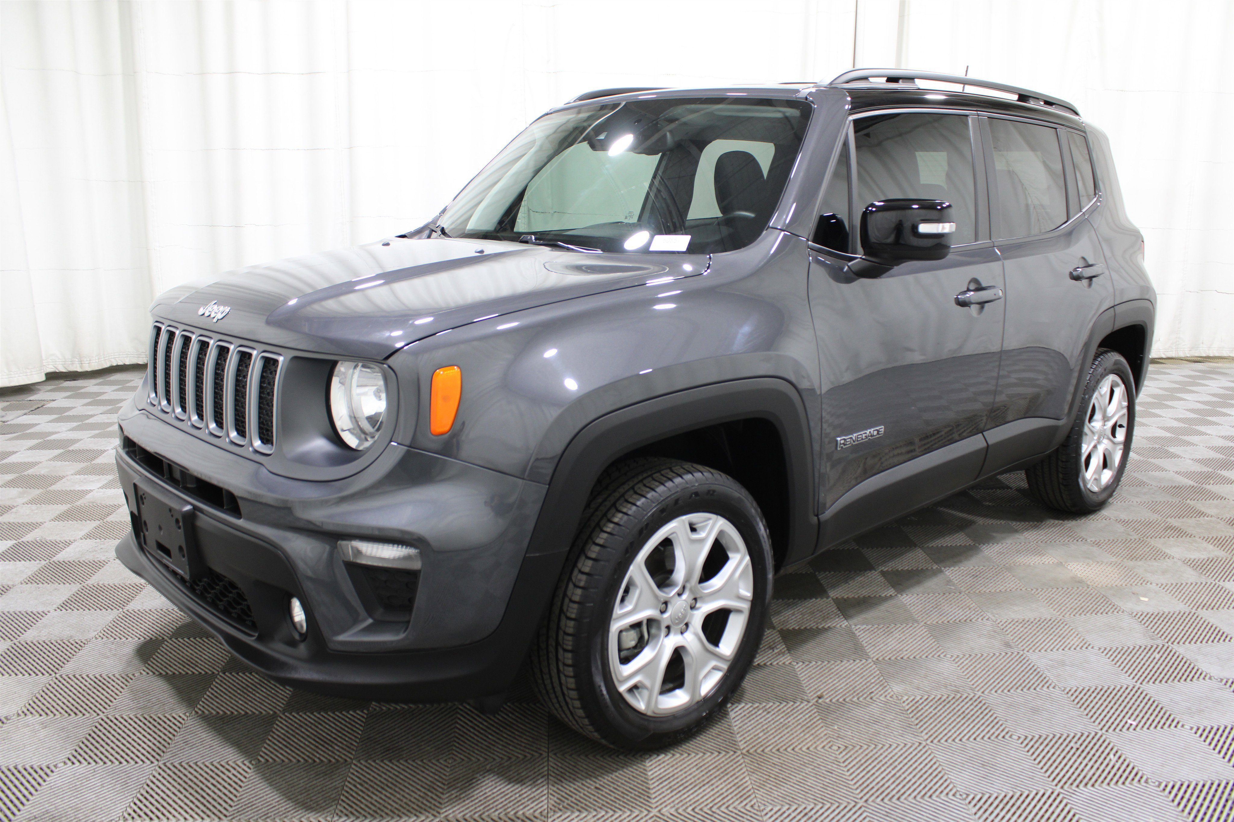 Used 2023 Jeep Renegade Limited image 39