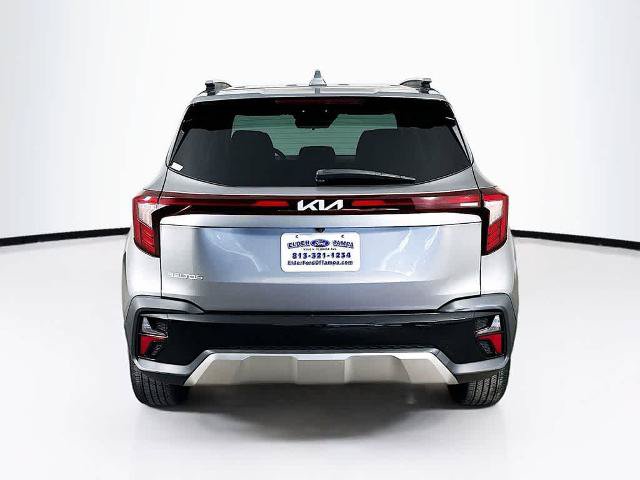 Used 2024 Kia Seltos EX FWD image 5