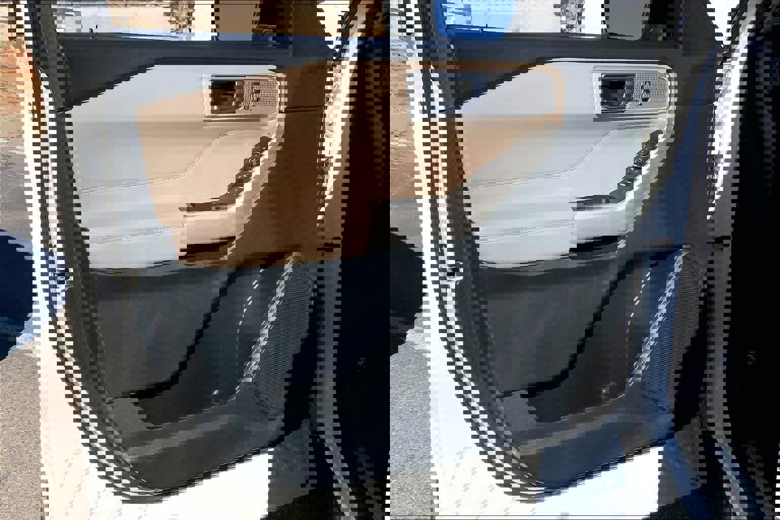 Used 2021 Ford Explorer Limited image 20