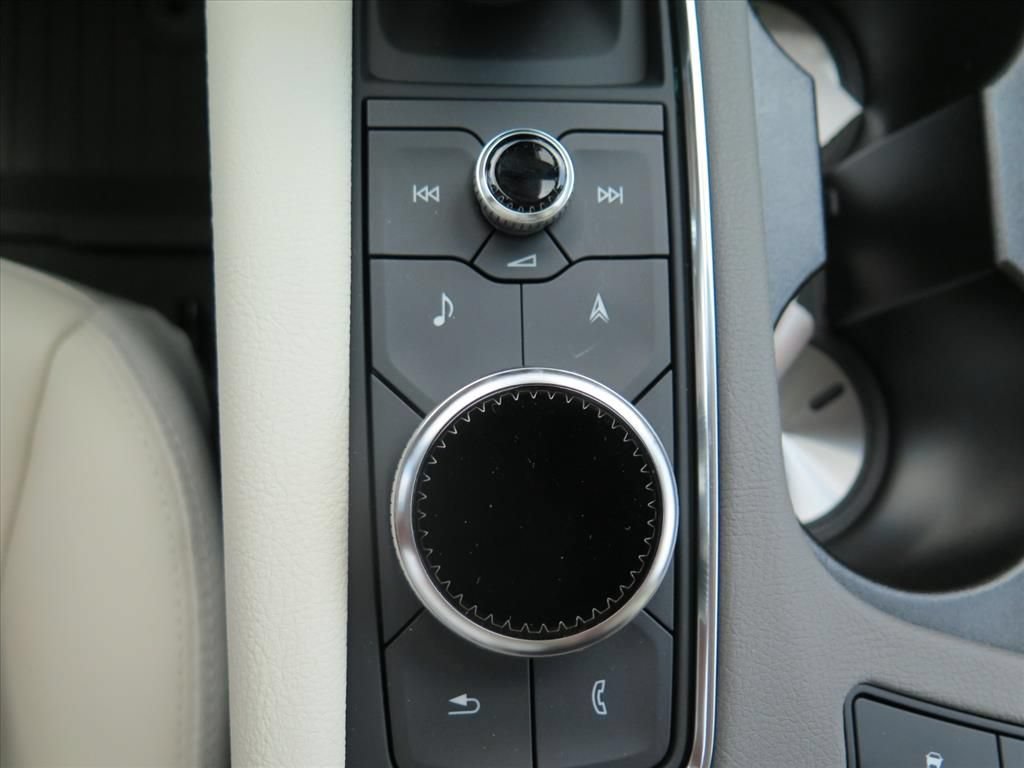 New 2026 Cadillac XT5 Premium Luxury w/ Driver Assist Package FWD image 16