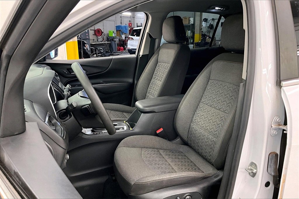 Used 2022 Chevrolet Equinox LT image 21