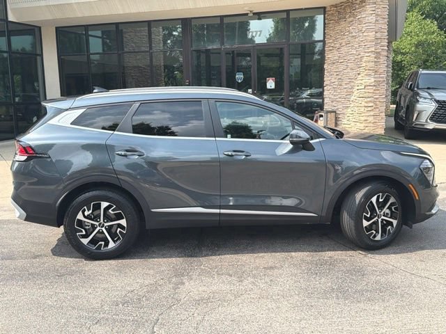Used 2025 Kia Sportage EX AWD/4WD image 8