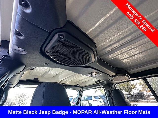 Used 2022 Jeep Wrangler Unlimited Sport image 15