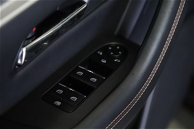 Certified 2025 MAZDA CX-90 3.3 Turbo S w/ Premium Package image 18