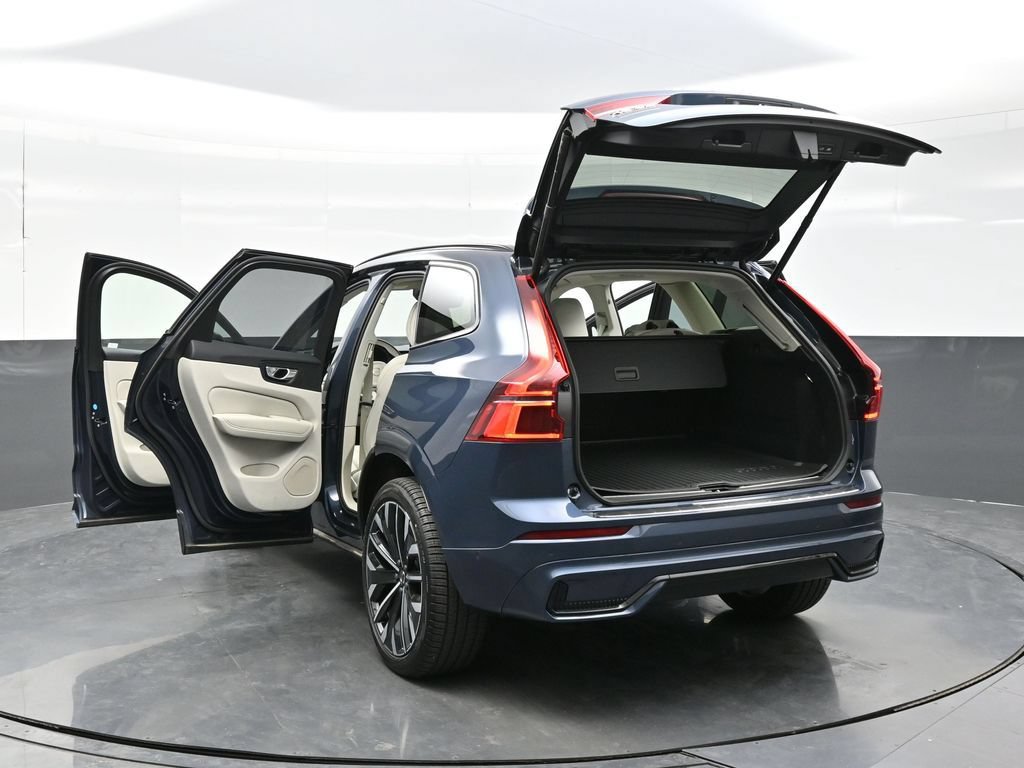 New 2026 Volvo XC60 B5 Ultra w/ Climate Package AWD/4WD image 43