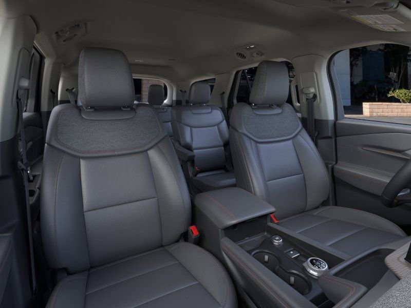 New 2026 Ford Explorer Active w/ Active Comfort Package image 10