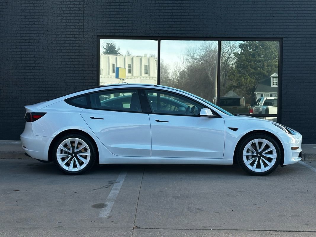 Used 2023 Tesla Model 3 Standard Range image 11