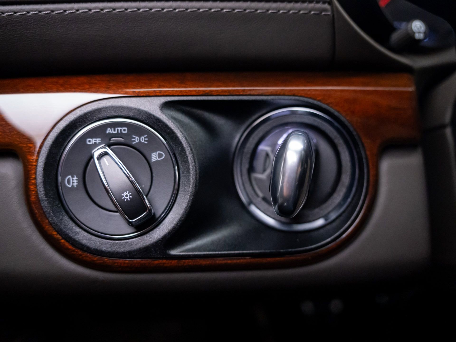 Certified 2025 Porsche 718 Cayman S image 18