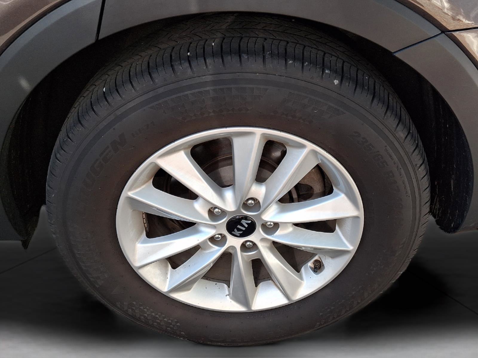 Used 2020 Kia Sorento LX w/ LX I4 Convenience Package FWD image 11
