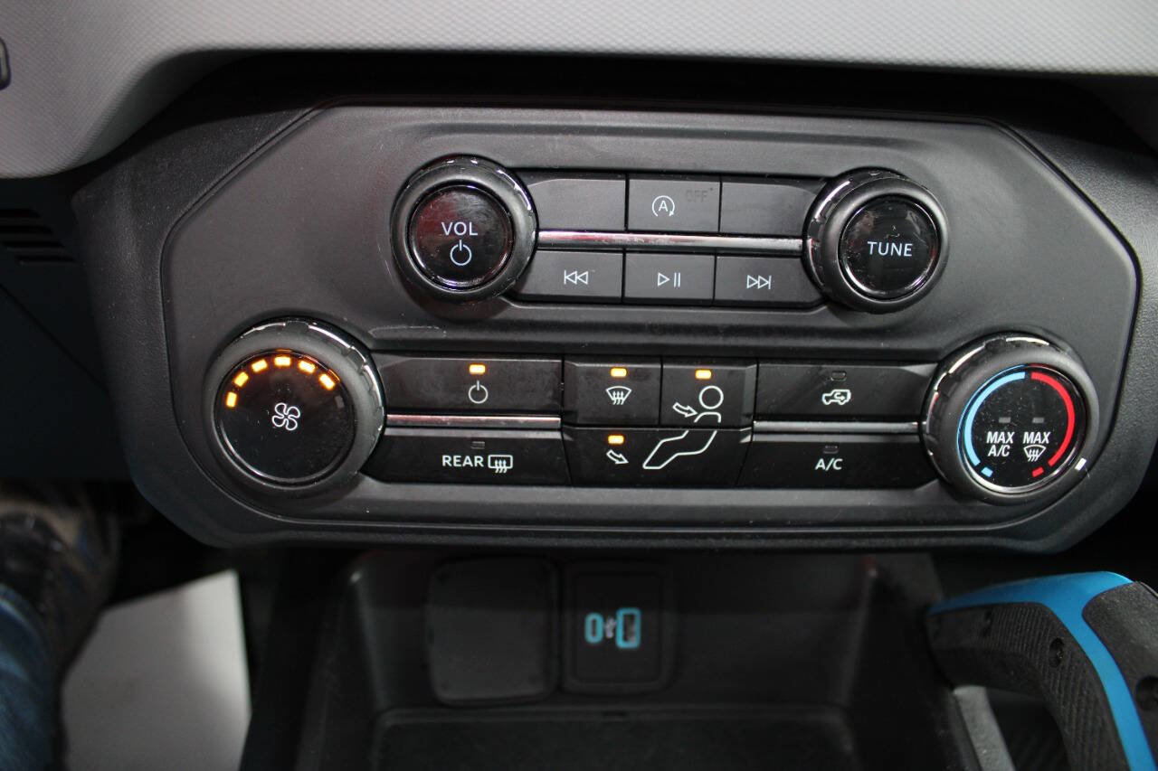 Used 2024 Ford Bronco Black Diamond image 25