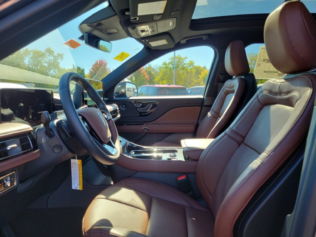 New 2027 Lincoln Aviator Reserve AWD/4WD image 18