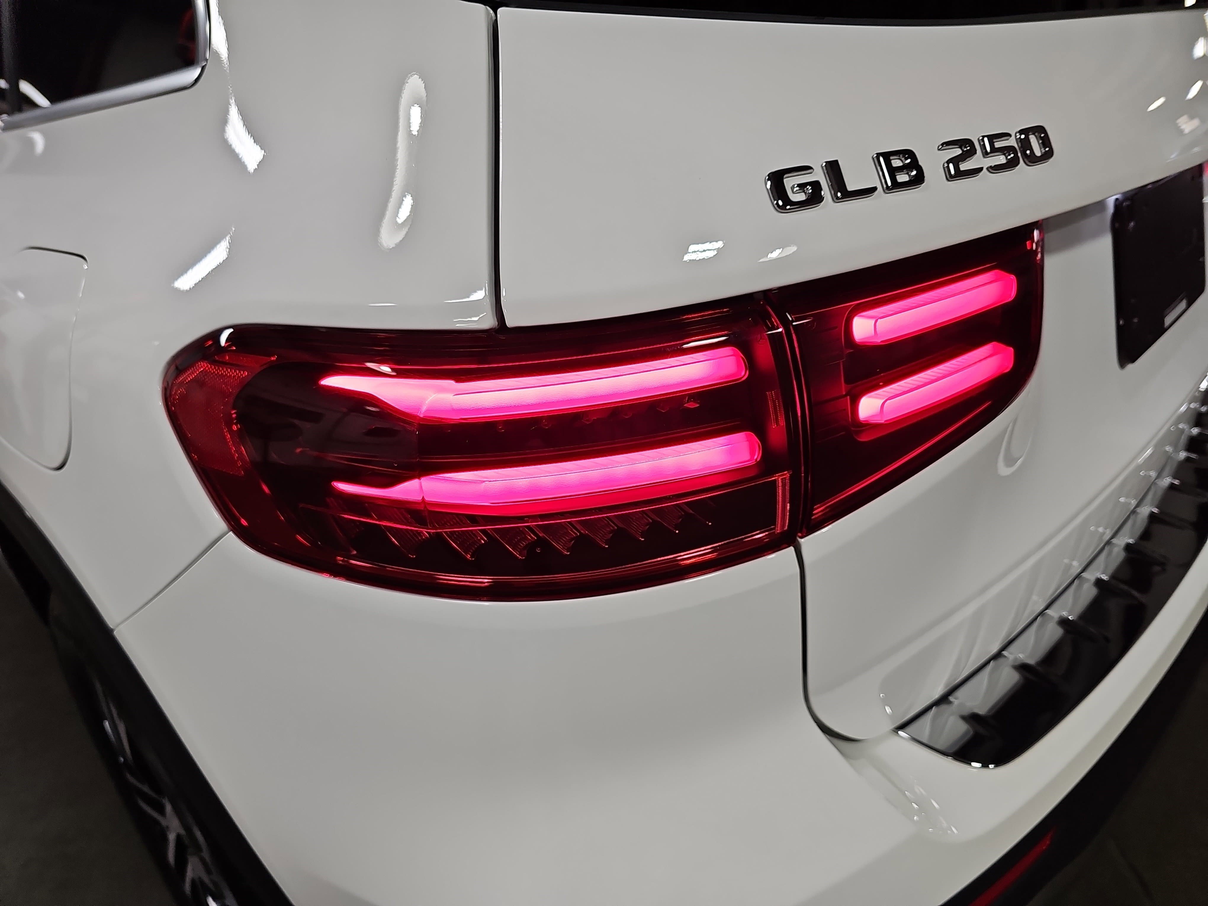 Certified 2026 Mercedes-Benz GLB 250 4MATIC image 36