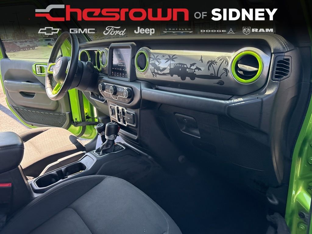 Used 2019 Jeep Wrangler Unlimited Sahara w/ Uconnect 4C Nav & Sound Group image 35