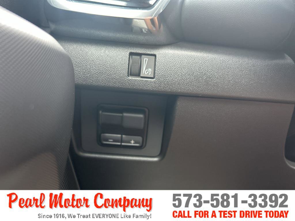 New 2026 GMC Canyon Elevation w/ Convenience Package image 14