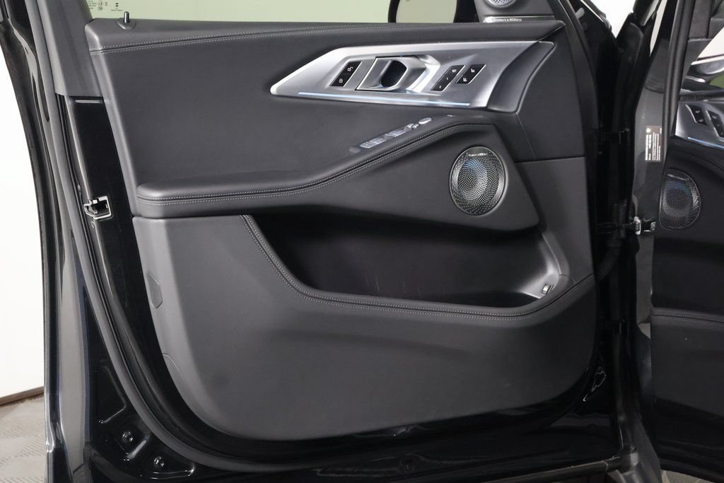 Certified 2023 BMW XM AWD/4WD image 12