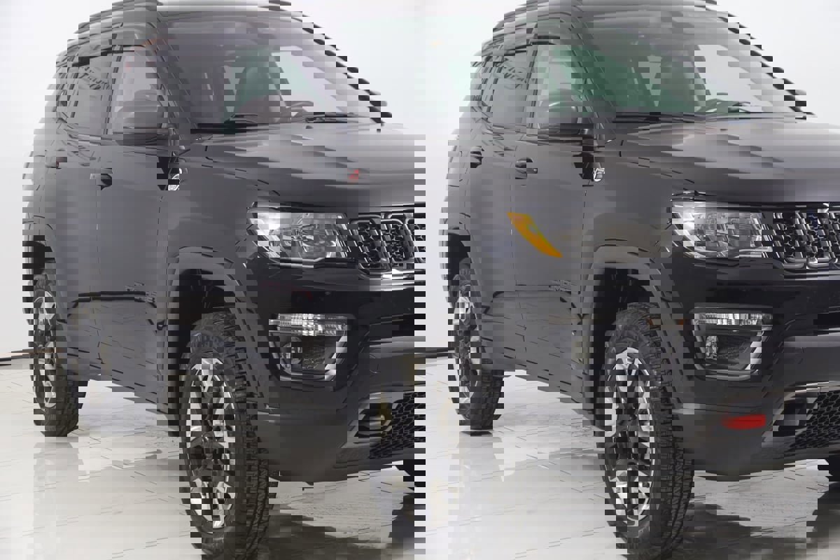 Used 2018 Jeep Compass Trailhawk w/ Safe & Security Group image 37