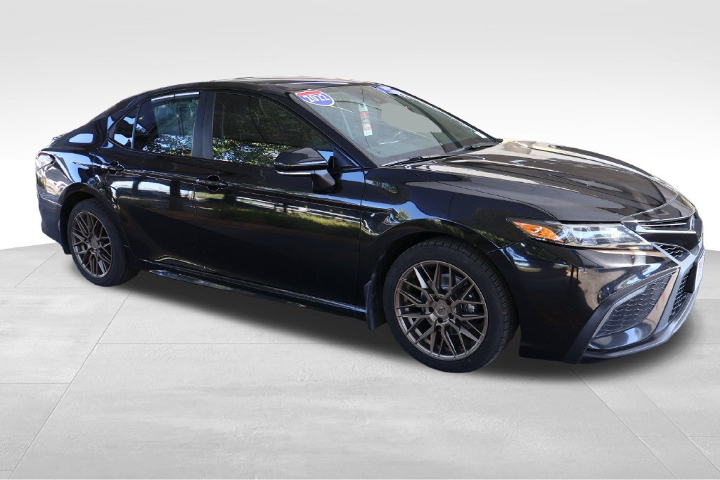 Used 2022 Toyota Camry SE FWD image 18