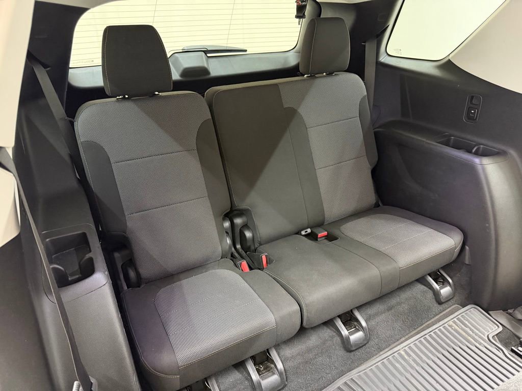 Used 2018 Chevrolet Traverse LS image 16