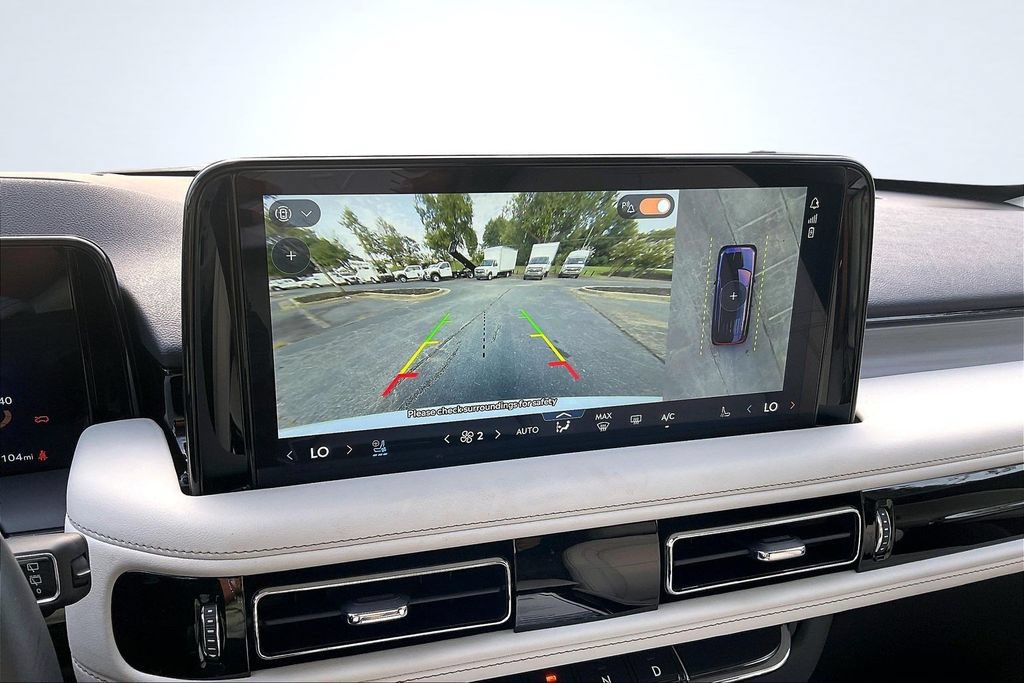 Used 2026 Lincoln Aviator Reserve RWD image 16