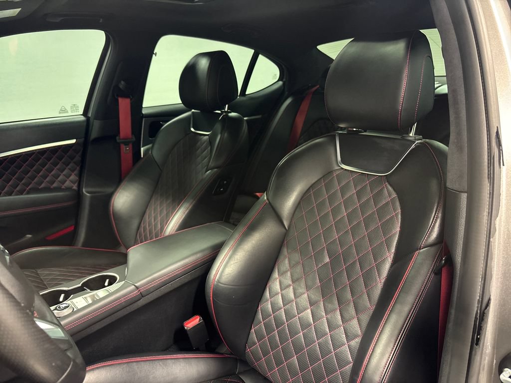 Used 2022 Genesis G70 3.3T RWD image 26