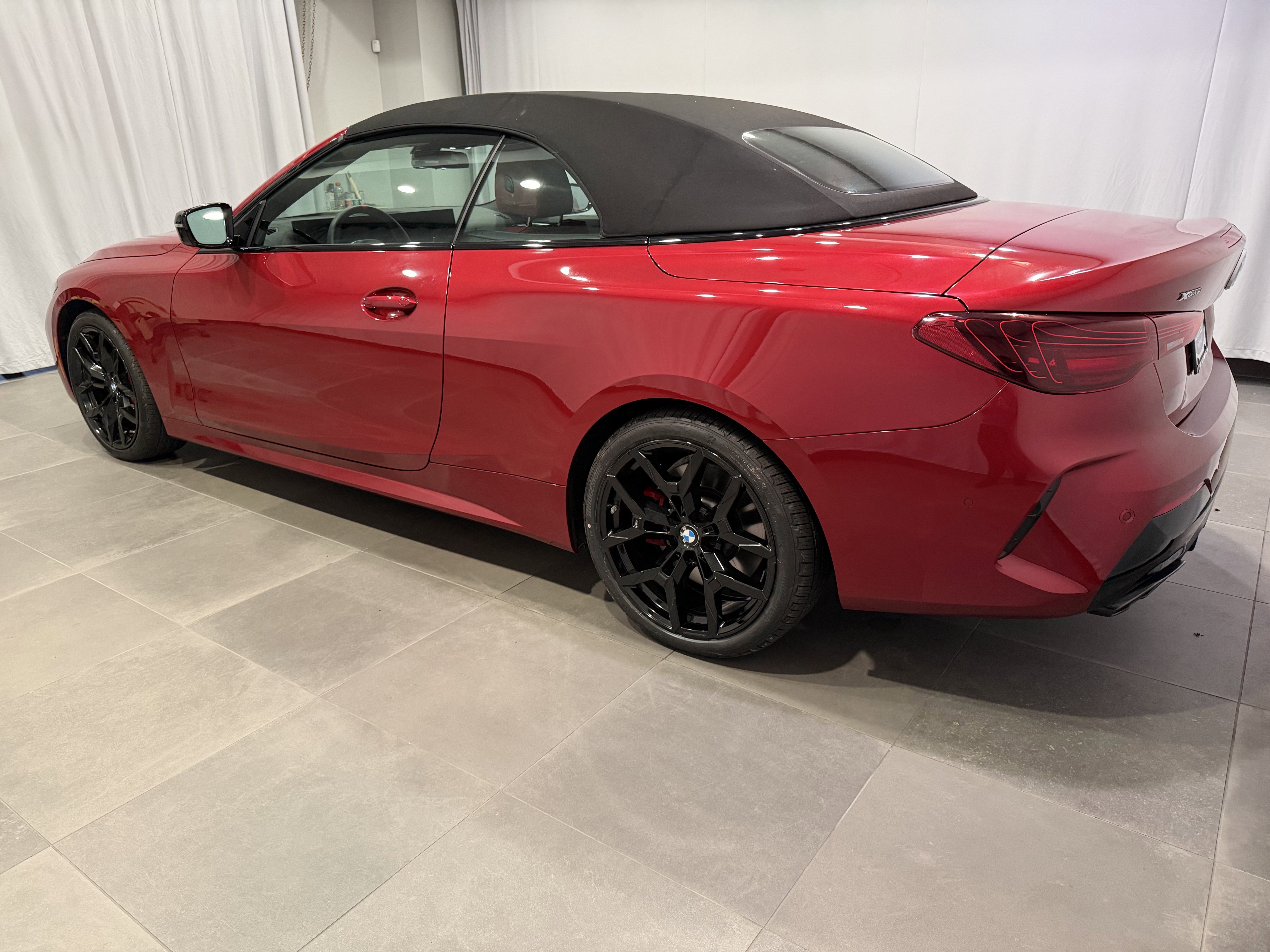 Used 2026 BMW 440i xDrive Convertible AWD/4WD image 4