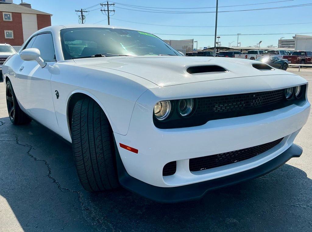 Used 2019 Dodge Challenger SRT Hellcat Redeye image 4