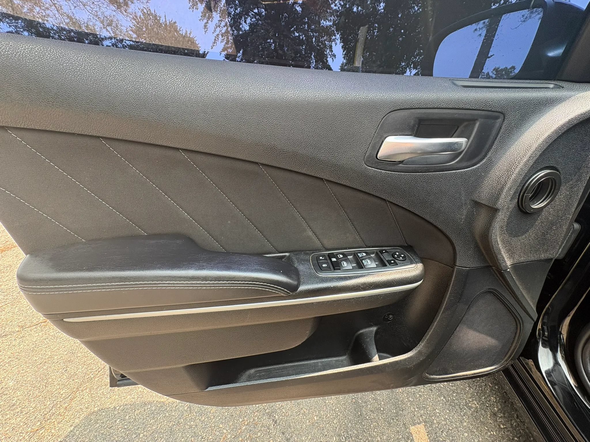 Used 2022 Dodge Charger SXT RWD image 26