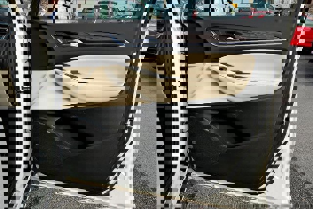 Used 2023 Buick Enclave Avenir w/ Avenir Technology Package image 24