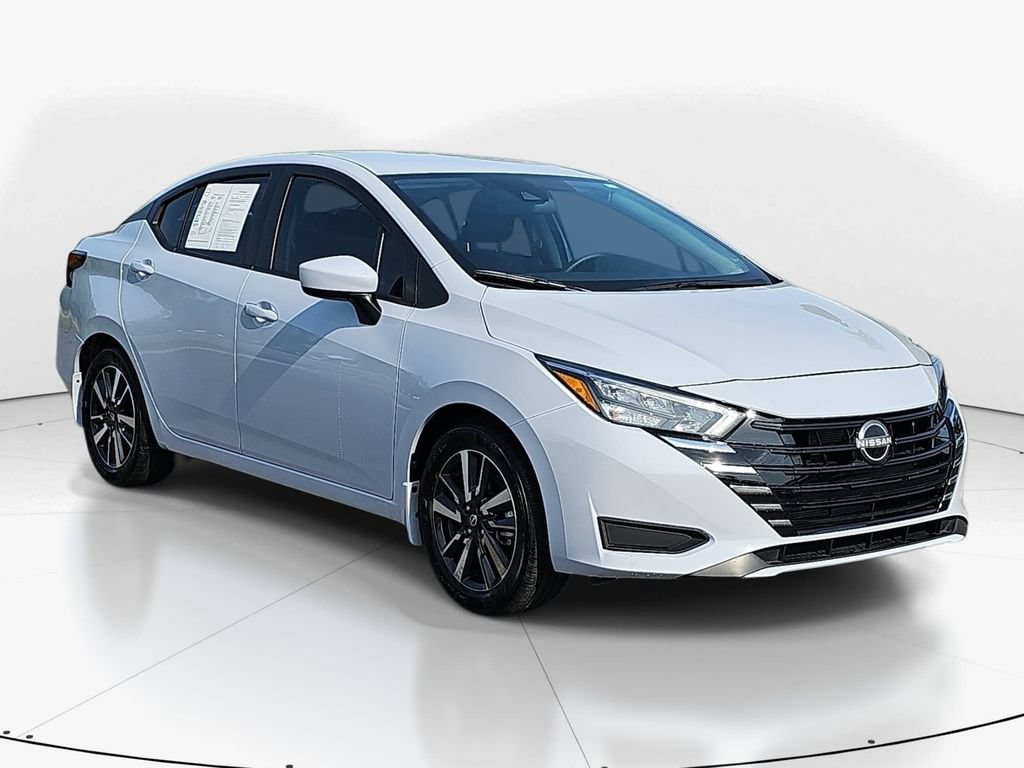 Used 2025 Nissan Versa SV w/ Trunk Package FWD image 3