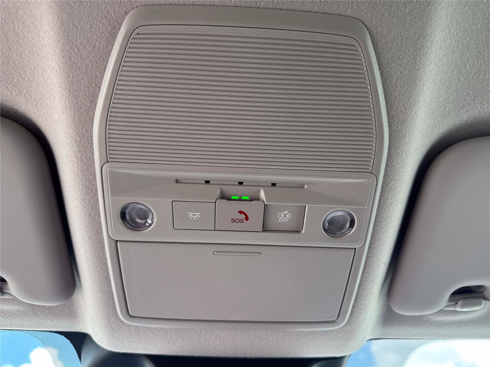 New 2026 Nissan Kicks SR FWD image 28