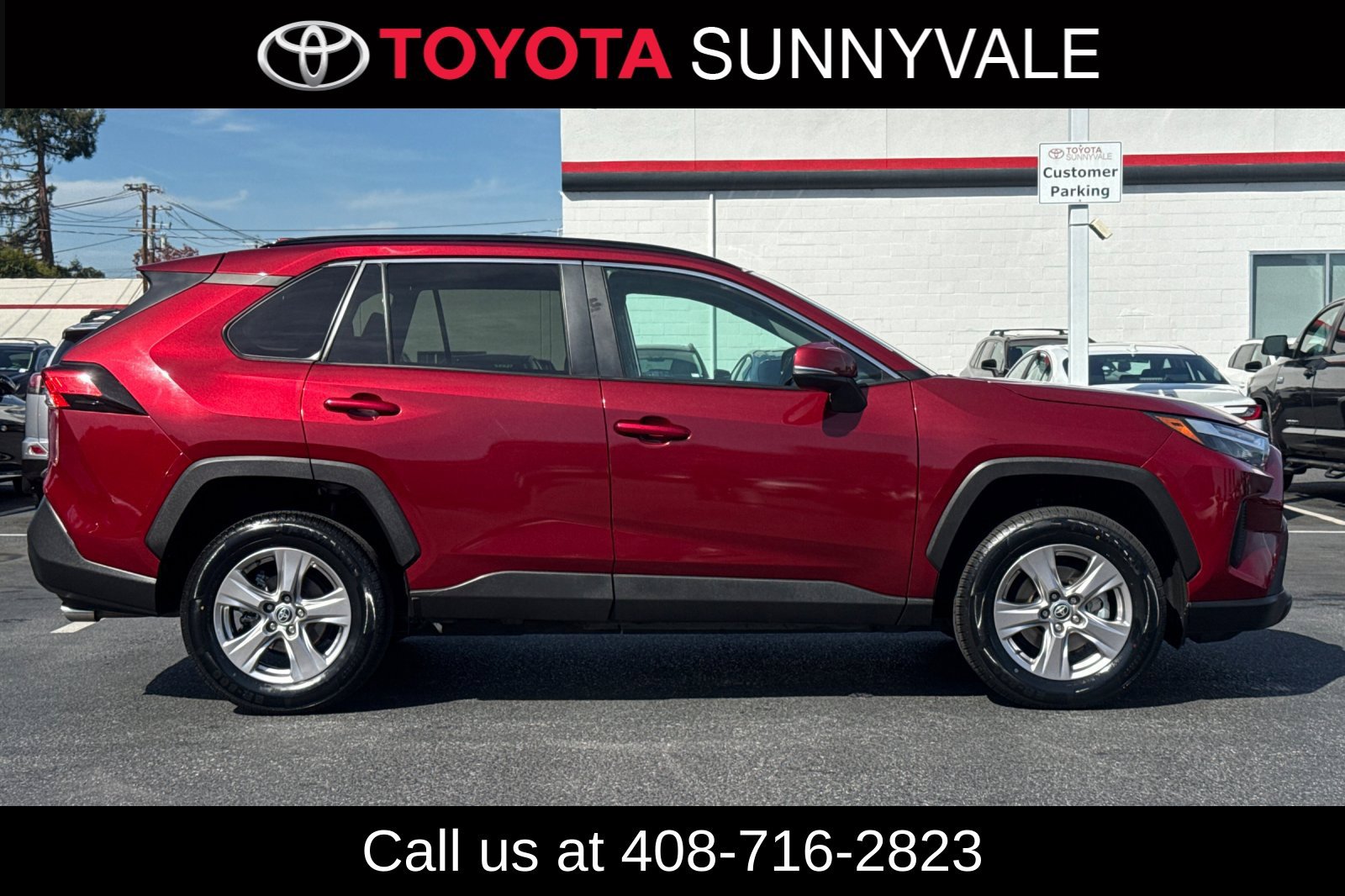 Used 2023 Toyota RAV4 XLE FWD image 7