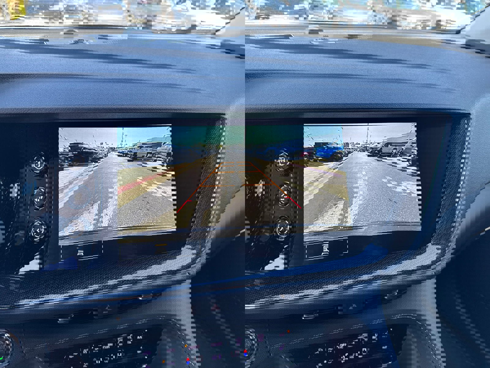 Certified 2023 Buick Envision Essence image 31