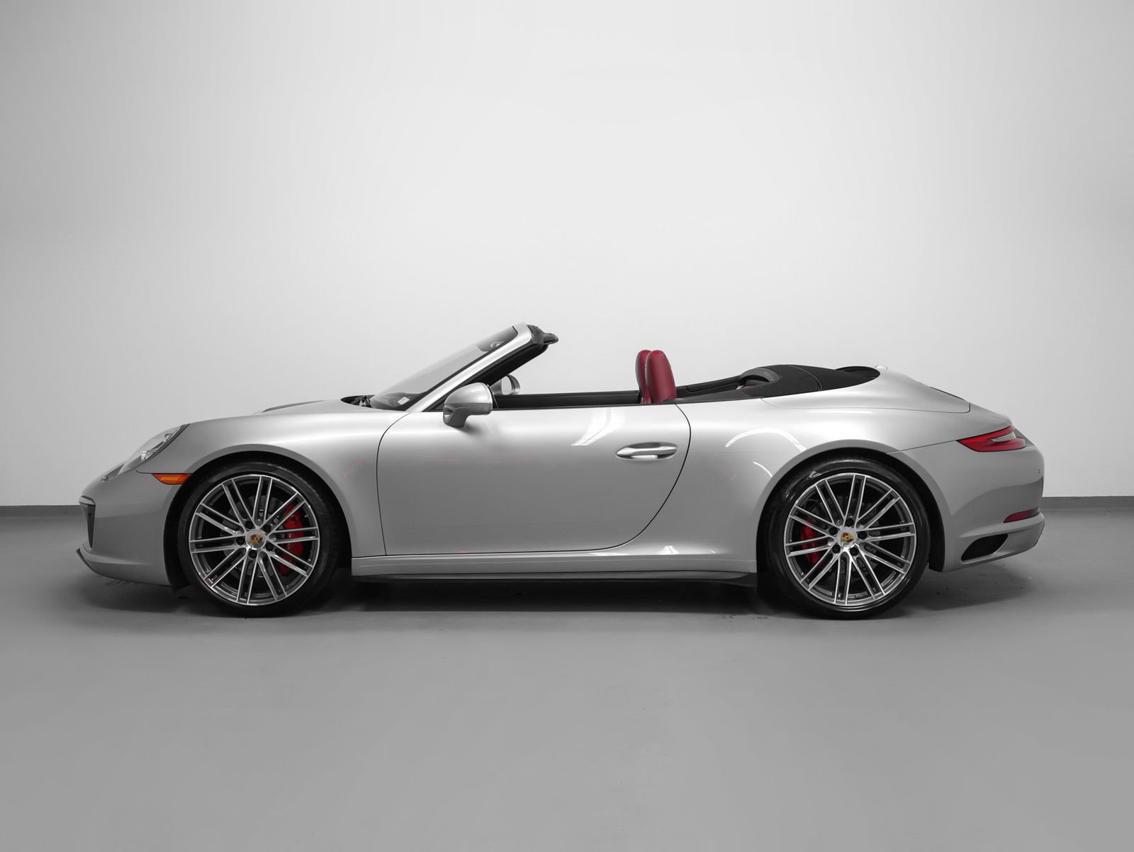 Certified 2017 Porsche 911 Carrera 4S AWD/4WD image 2