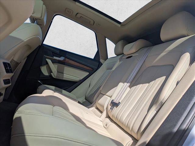 Used 2022 Audi Q5 2.0T Premium Plus w/ Premium Plus Package image 18