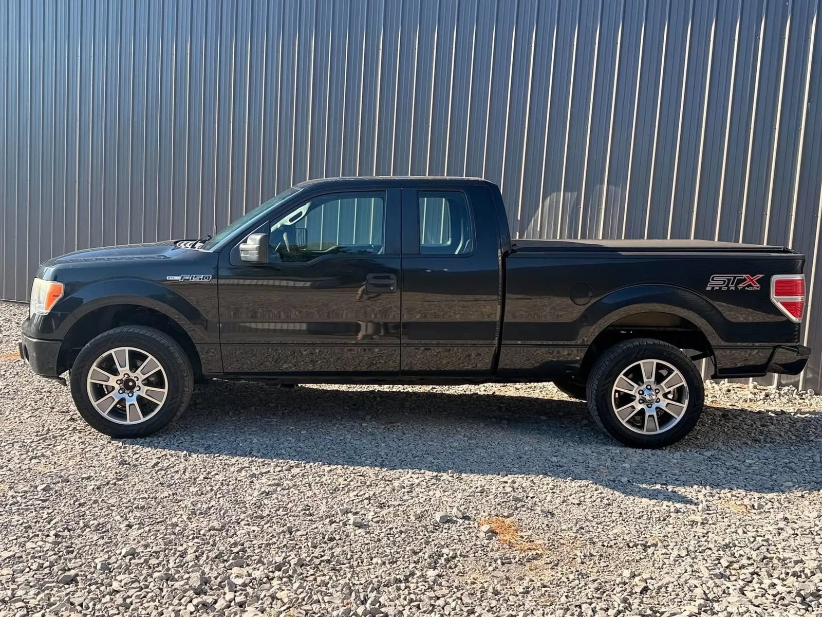 Used 2014 Ford F150 4x4 SuperCab image 8