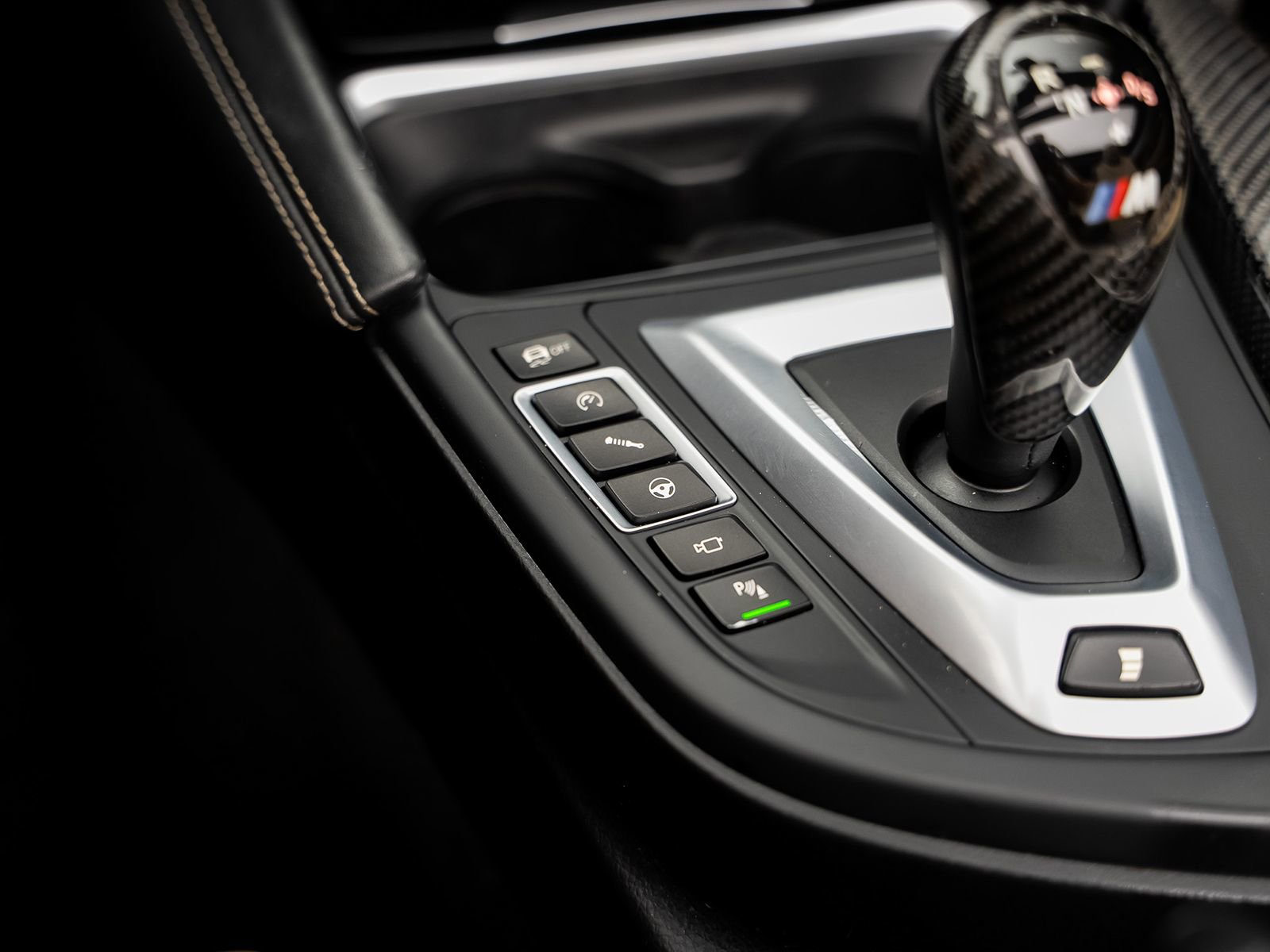 Used 2015 BMW M4 Convertible image 53