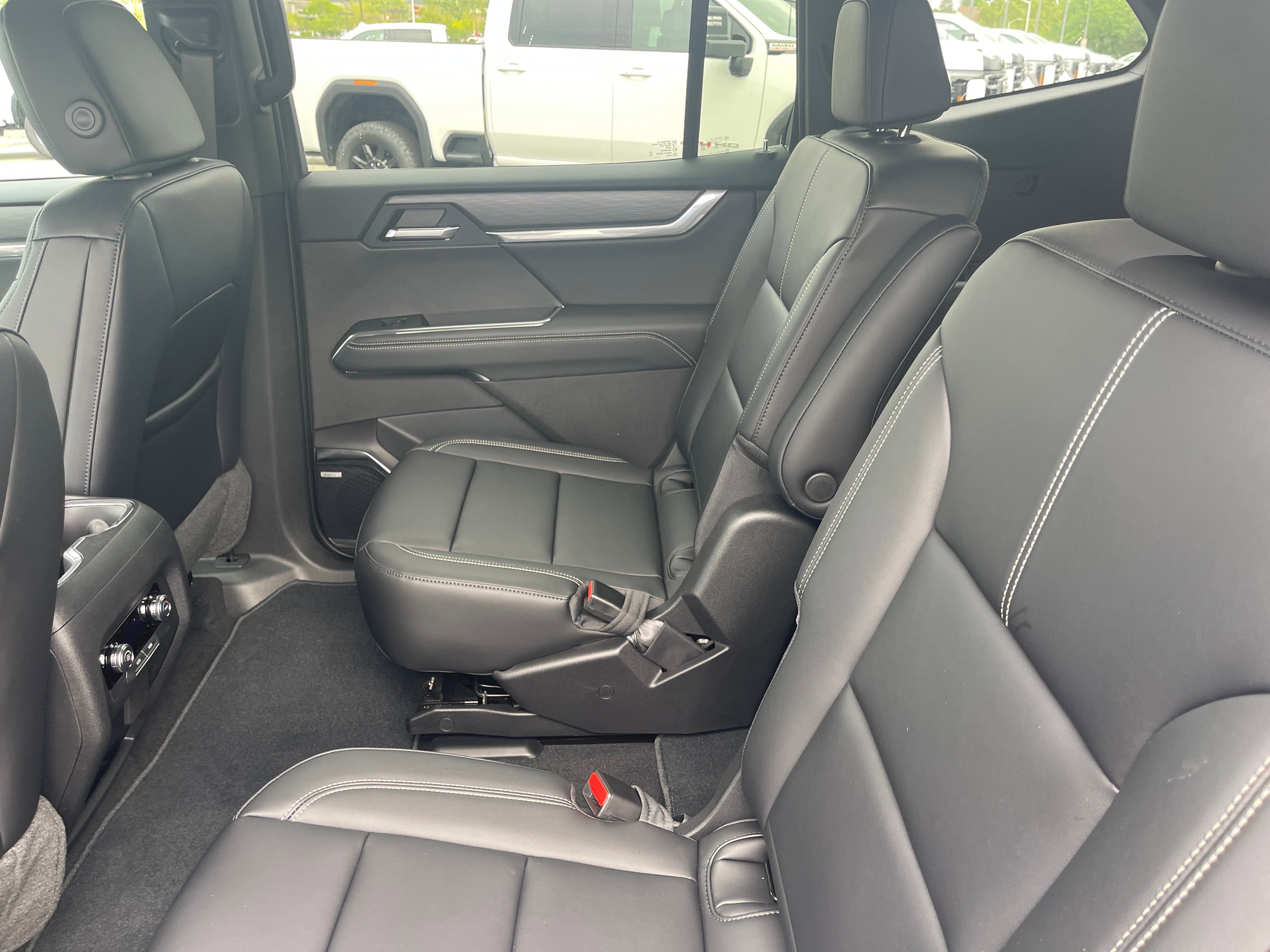 New 2026 GMC Acadia Elevation w/ Black Edition AWD/4WD image 17
