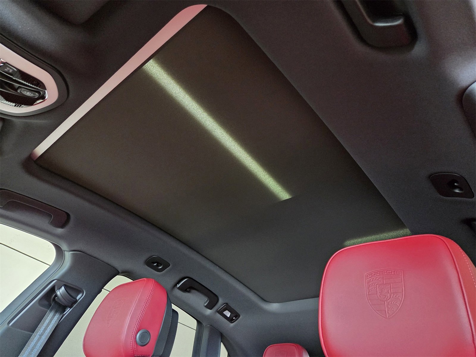 New 2026 Porsche Macan S image 10