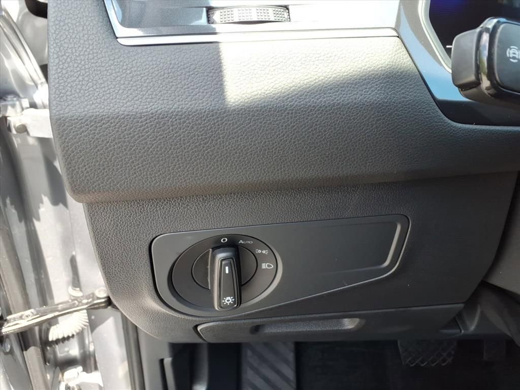 Used 2024 Volkswagen Tiguan S FWD image 31
