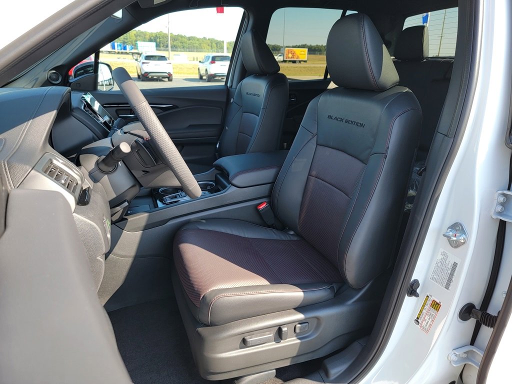 New 2026 Honda Ridgeline Black Edition image 2