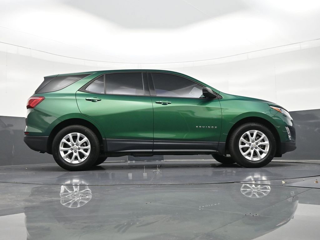 Used 2018 Chevrolet Equinox LS image 29