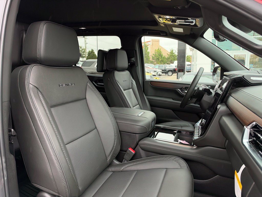 New 2027 GMC Yukon XL Denali w/ Denali Reserve Package AWD/4WD image 19