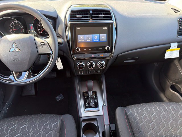 New 2027 Mitsubishi Outlander Sport LE FWD image 18