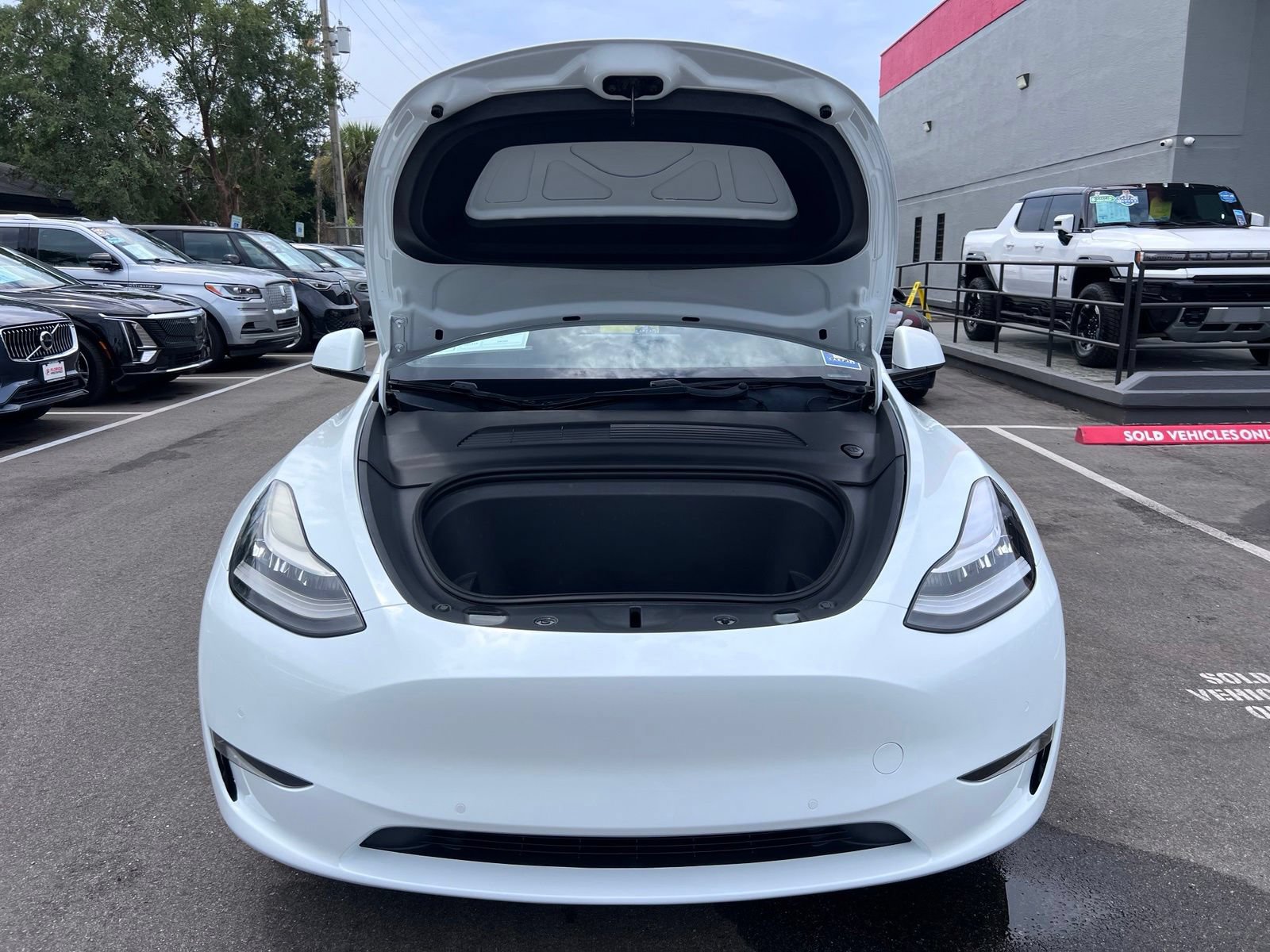 Used 2020 Tesla Model Y Long Range AWD/4WD image 16