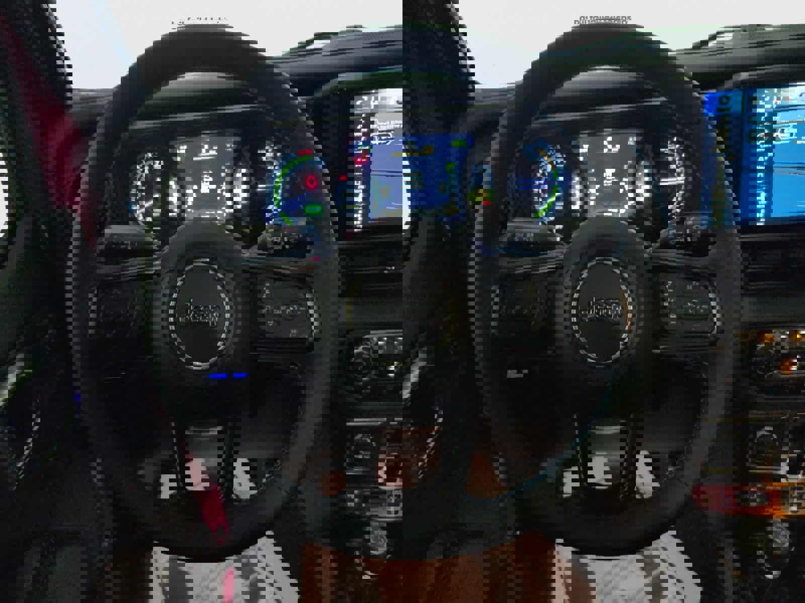 Used 2024 Jeep Wrangler Unlimited Rubicon 4xe image 15