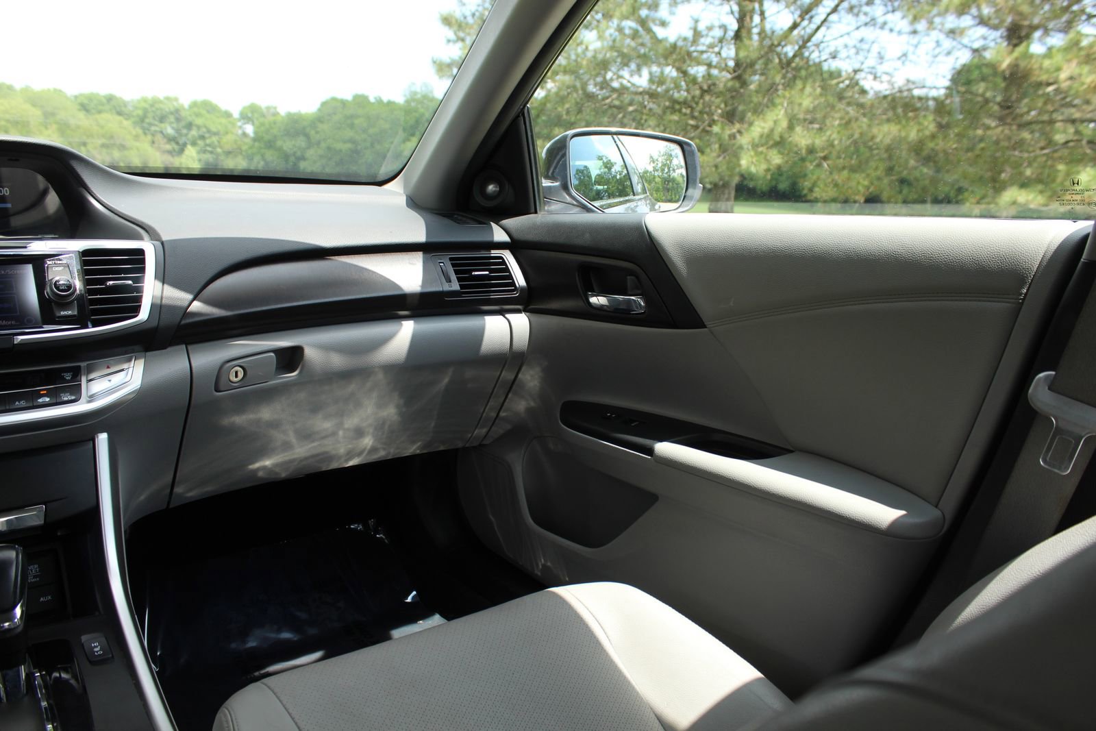 Used 2014 Honda Accord EX-L image 11