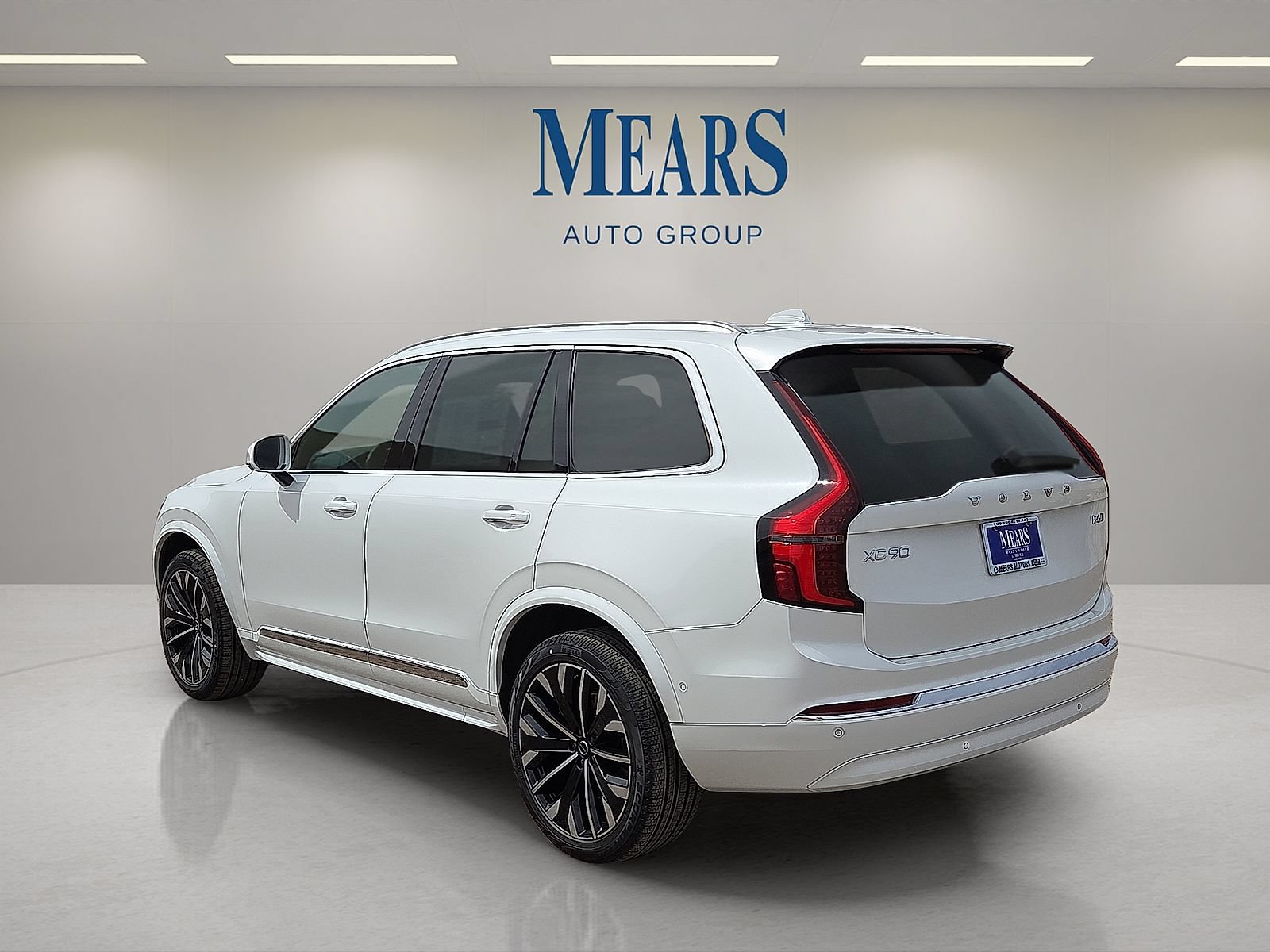 New 2026 Volvo XC90 B6 Ultra w/ Protection Package AWD/4WD image 3